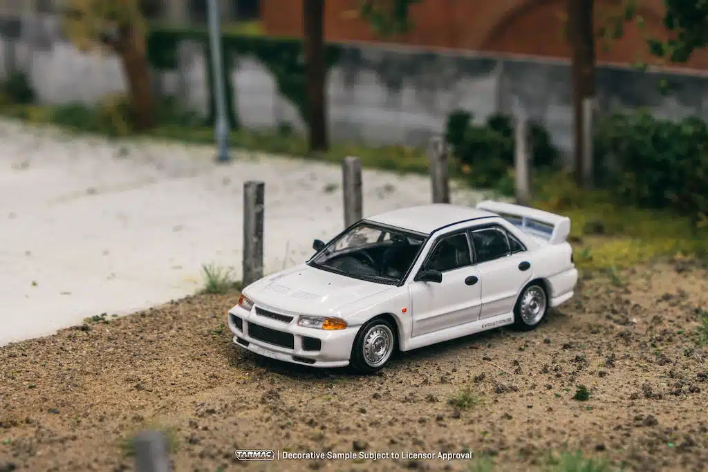 Tarmac Works - Mitsubishi Lancer RS Evolution III White - GLOBAL64 - Scale 1/64 T64G-050-RS