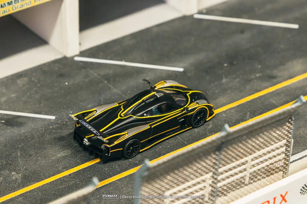 Tarmac Works - Pagani Huayra R Matt Black / Silver - GLOBAL64 - Scale 1/64 T64G-TL035-MBS
