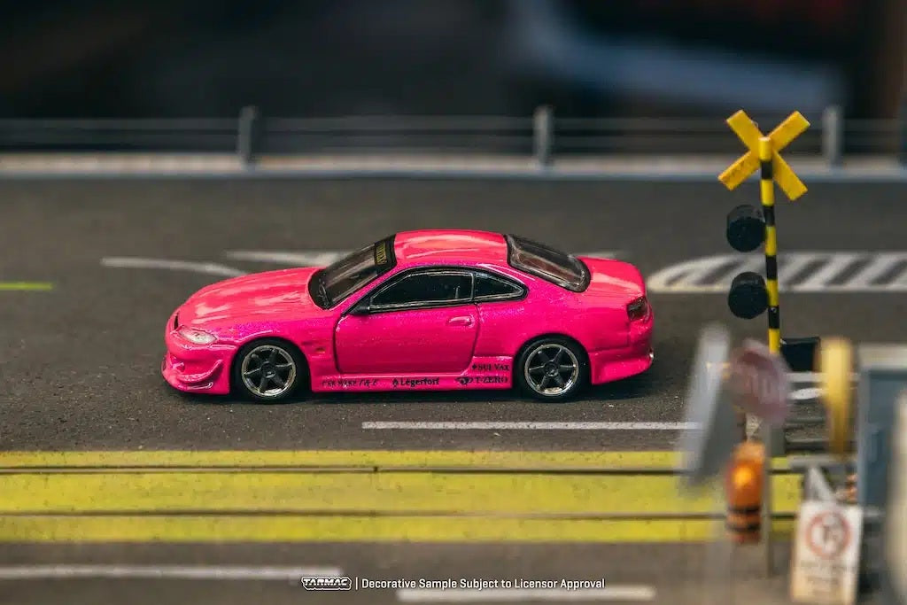Tarmac Works - VERTEX Nissan Silvia (S15) Pink Metallic - GLOBAL64 - Scale 1/64 T64G-023-PI
