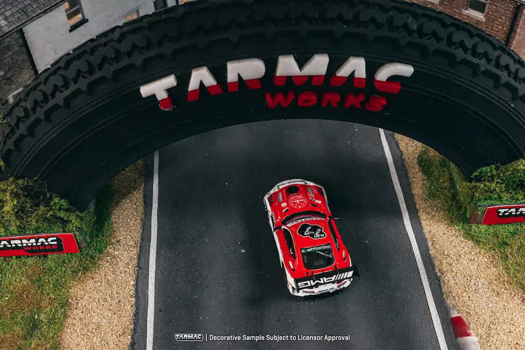 Tarmac Works - Mercedes-AMG GT3 Indianapolis 8 Hour 2022 Winner Craft-Bamboo Racing - HOBBY64 - Scale 1/64 T64-062-22IND77