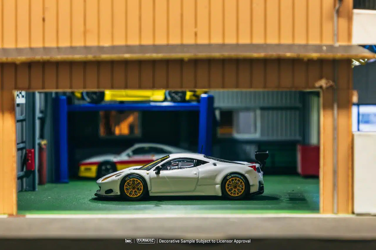 Tarmac Works - Ferrari 458 Italia GT3 White - ROAD64 - Scale 1/64 T64R-074-WH
