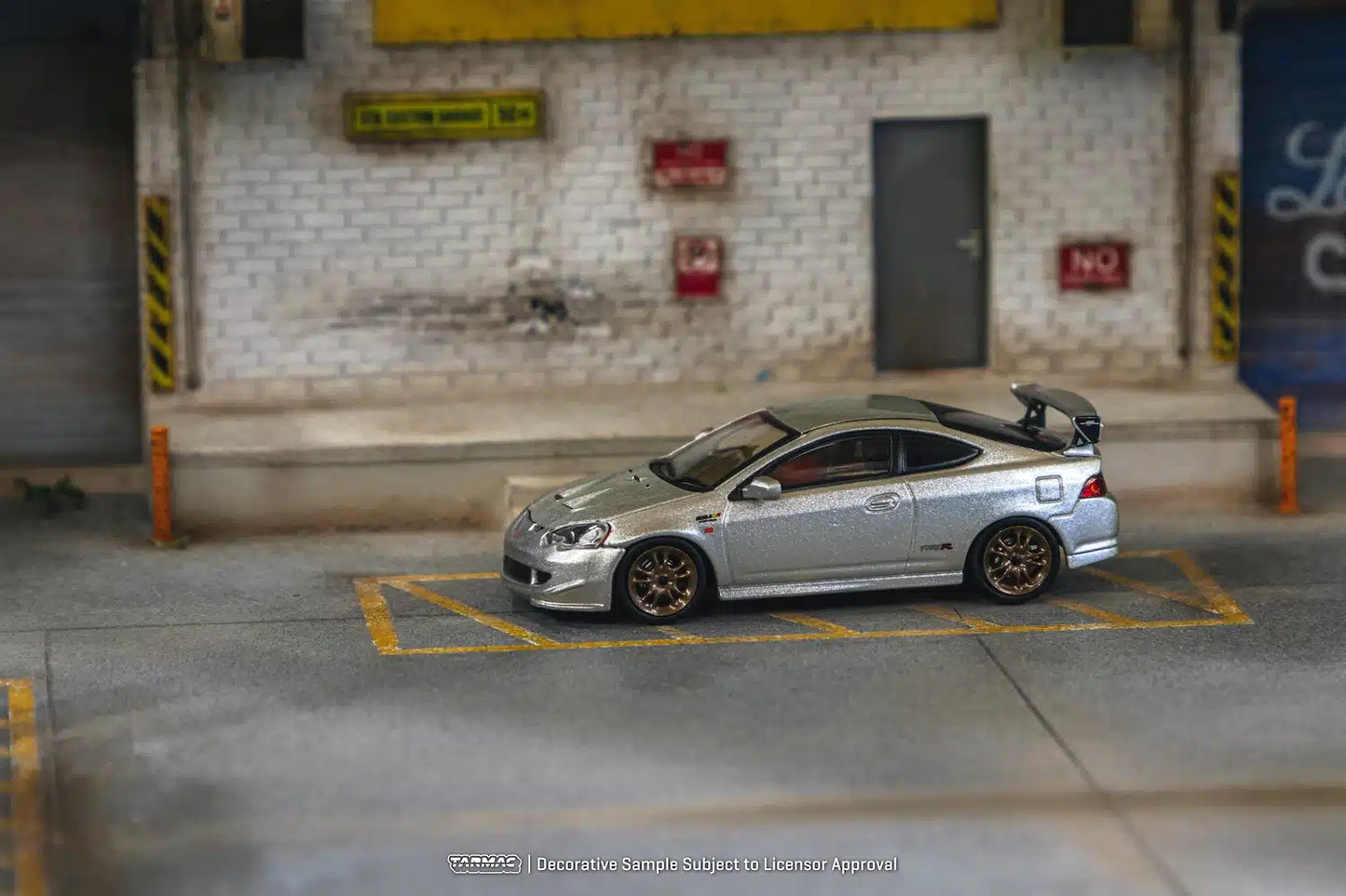 Tarmac Works - Honda Integra TYPE R DC5 MUGEN Silver - ROAD64 - Scala 1/64 T64R-TL022-SL