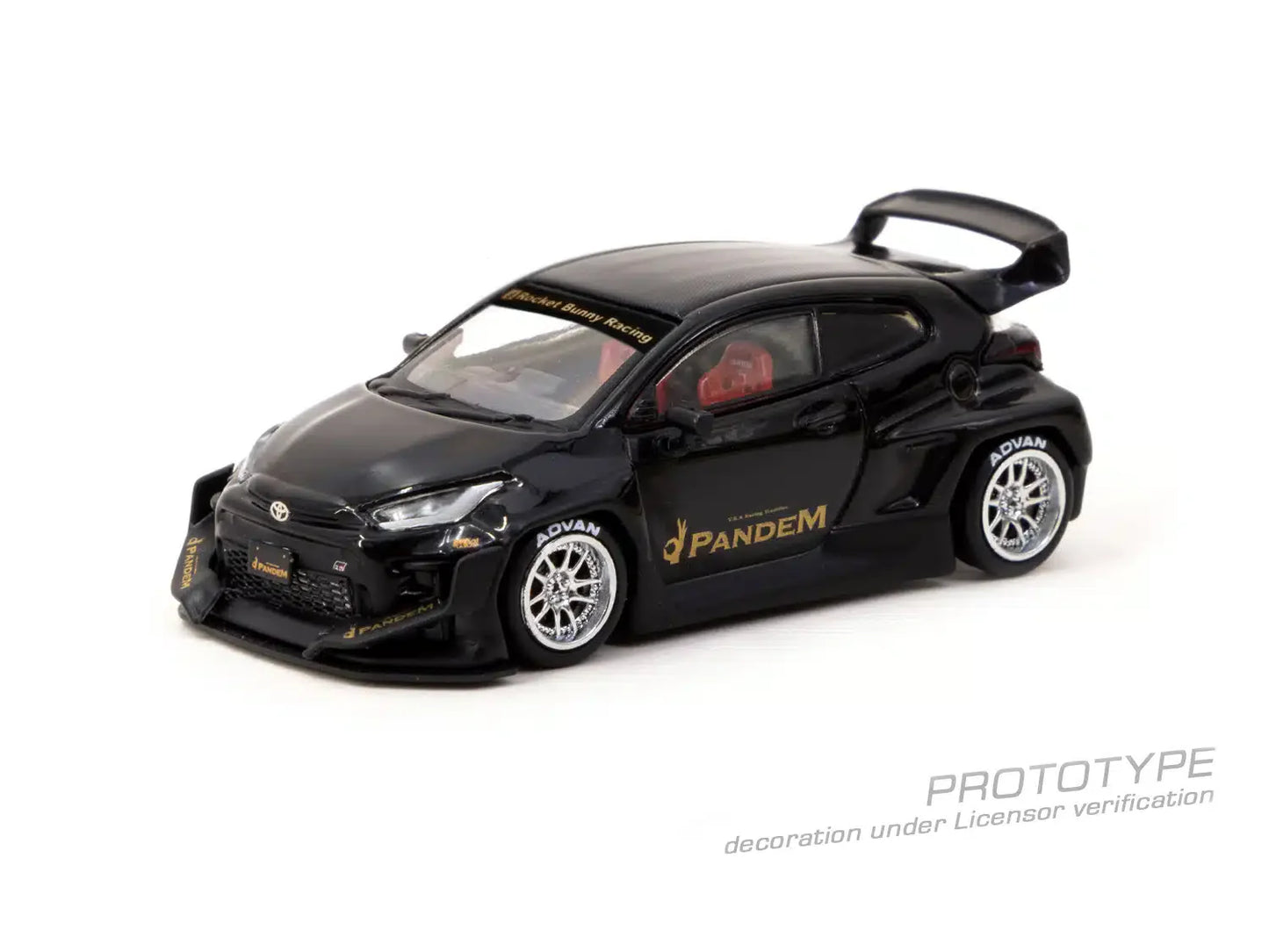 Tarmac Works - Pandem Toyota GR Yaris Black - ROAD64 - Scala 1/64 T64R-080-BK