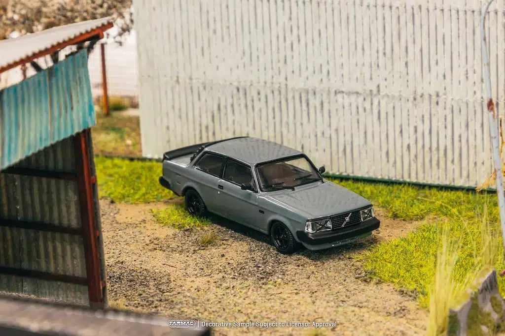 Tarmac Works - Volvo 242 Custom Gray - ROAD64 - Scale 1/64 T64R-050-GRY