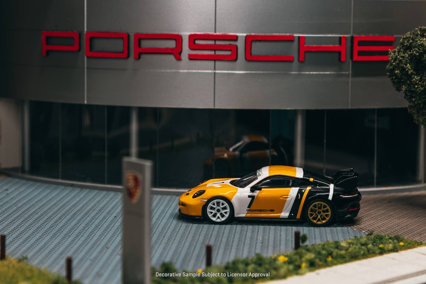 [PRE-ORDER] Tarmac Works x Minichamps - Porsche 911 ( 992 ) Black & Yellow GT3 2022 - 1/64 Scale T64MC-024-YB