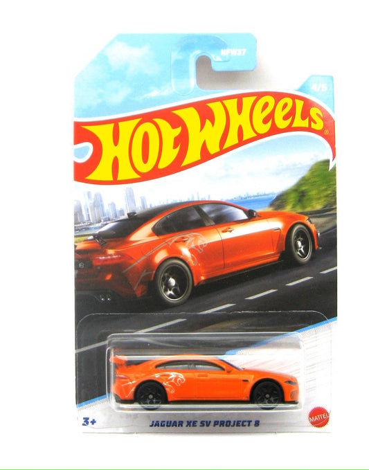 Hot Wheels - Jaguar XE SV Project 8 Orange - Scale 1/64